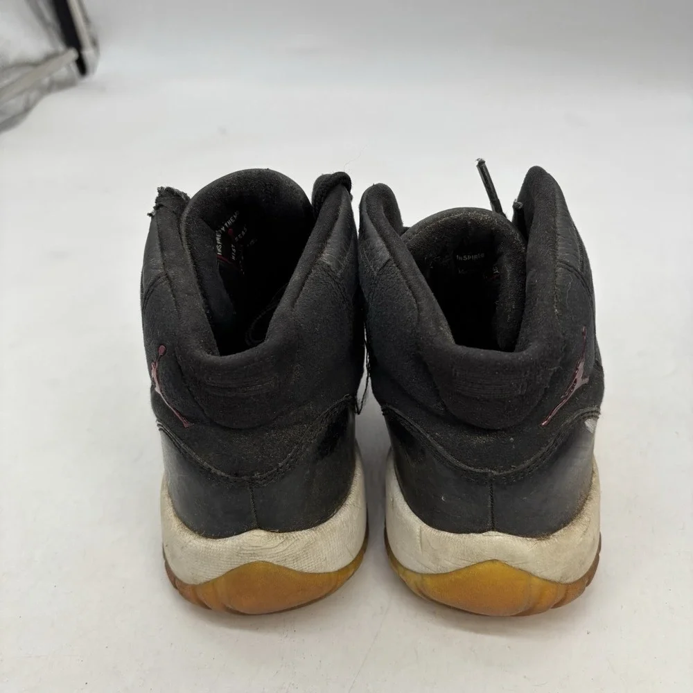 Nike shop confidence